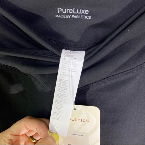 NWT Fabletics Oasis Crossover 7/8 Pure Luxe Black Size L - Picture 5 of 6